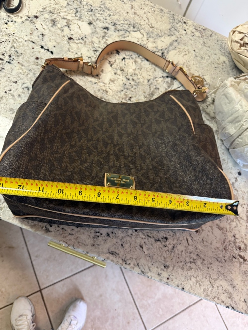 Michael Kors Brown Signature Logo Shoulder Bag with Tan Trim - Picture 8 of 8